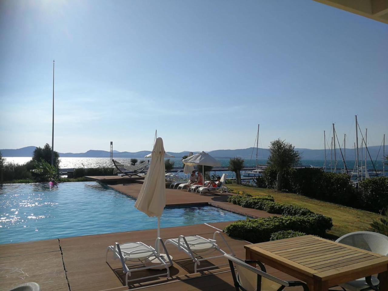 Egesu Marina Guest House Gulluk Zewnętrze zdjęcie